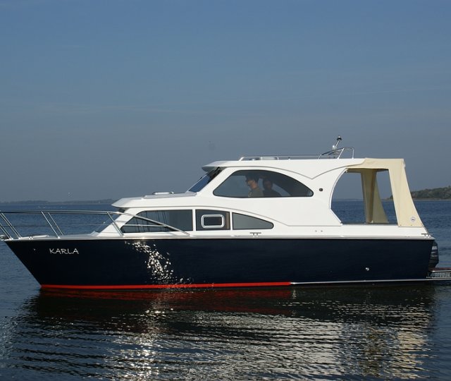 Motoryacht-Charter Ostsee